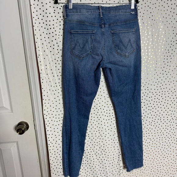 Mother High Waisted Looker Ankle Fray - Picture 9 of 9